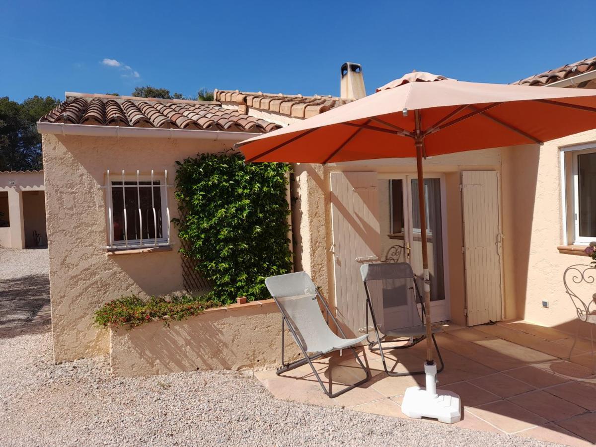 Gite Provencal Independant Avec Piscine Chauffee : Le Suy Bien Flayosc Exteriör bild