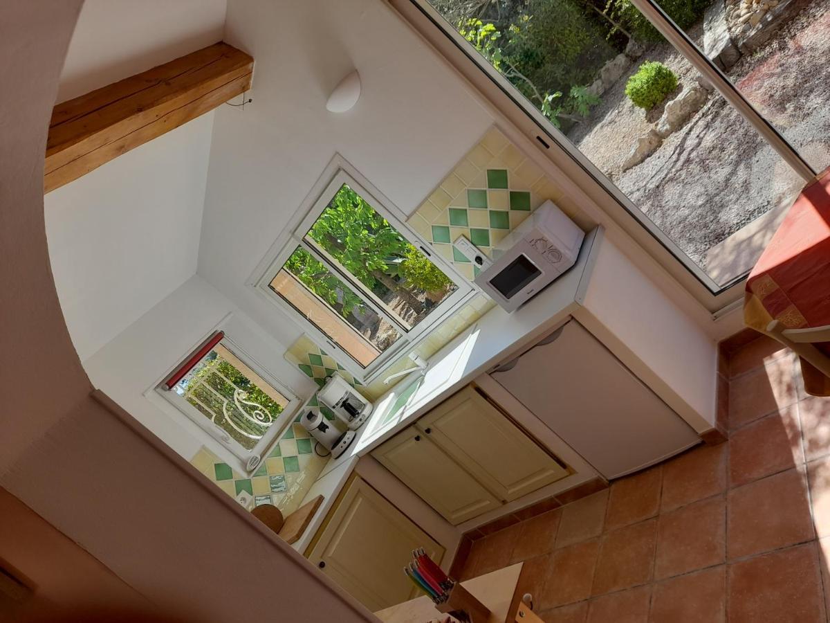 Gite Provencal Independant Avec Piscine Chauffee : Le Suy Bien Flayosc Exteriör bild